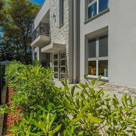 Apartman Djian Vir