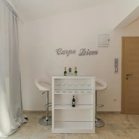 Djian Apartman *
